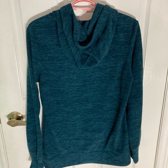 SOLD - Bench women's green pullover hoodie - size medium - Picture 2 of 5